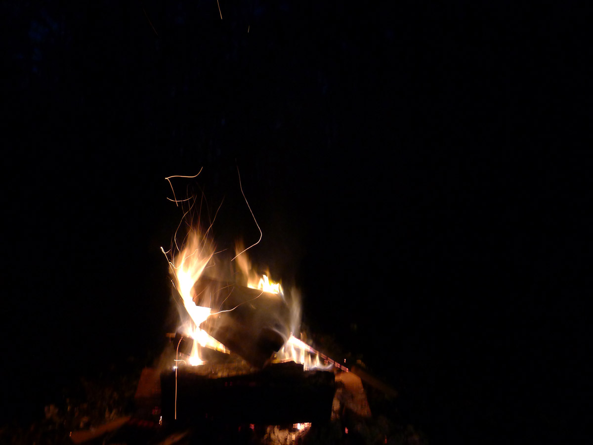 fire and love photo by Joana Pimenta